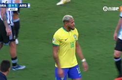 1xBit体育官网app-巴西球员遭到红牌罚下的简单介绍