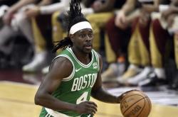 1xBit体育app下载地址-凯尔特人击败步行者，取得胜利