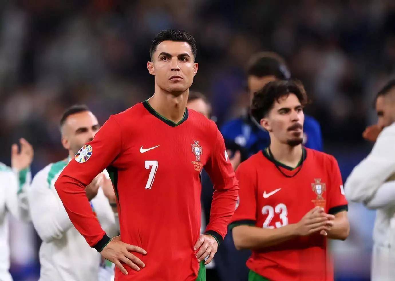 葡萄牙队确定阵容,备战欧洲杯预选赛 葡萄牙队确定阵容,备战欧洲杯预选赛