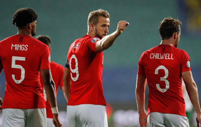 白俄罗斯压制黑马,欧预赛欣欣向荣 白俄罗斯压制黑马,欧预赛欣欣向荣