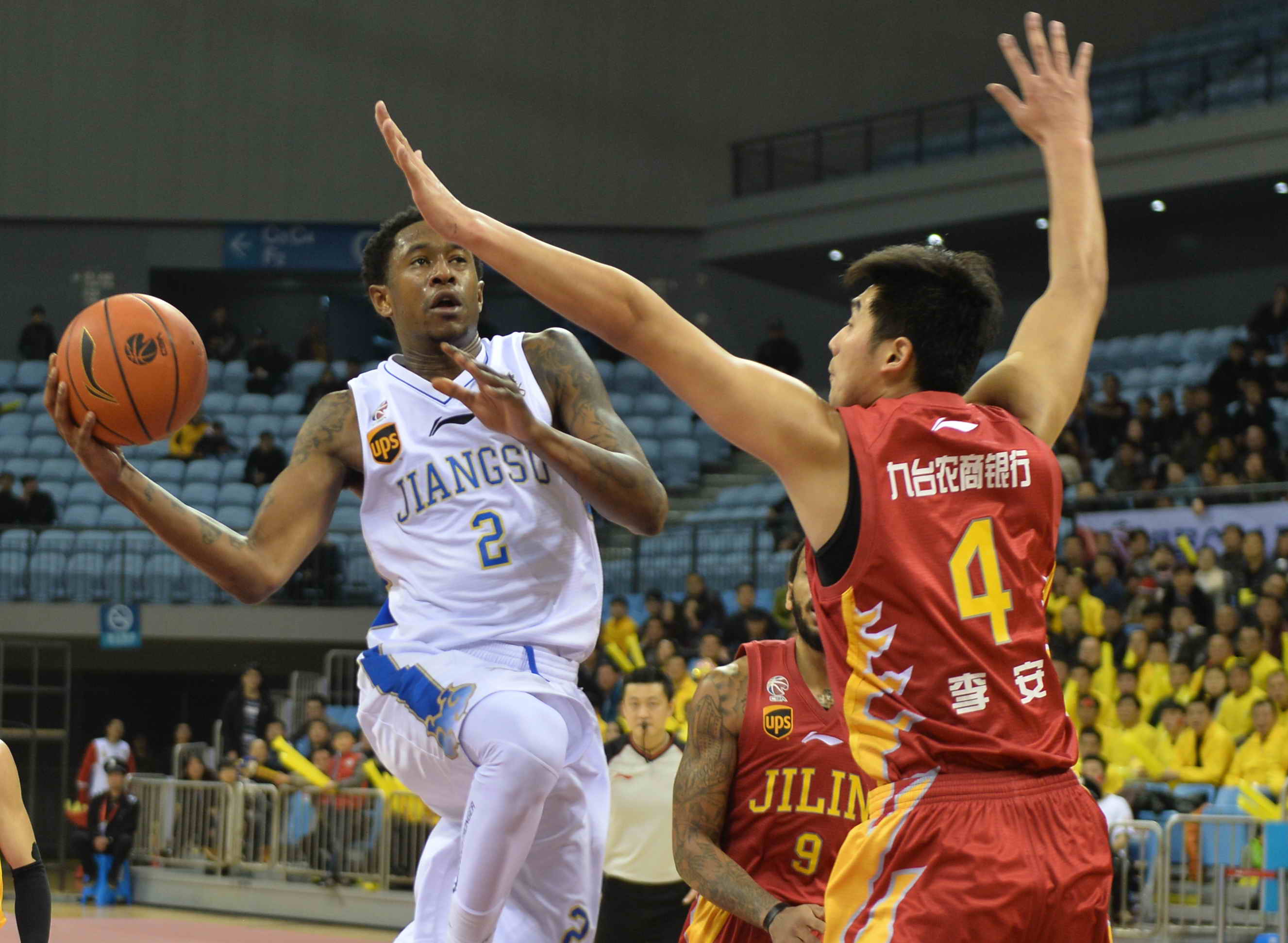 江苏肯帝亚遇挑战,浙江广厦势不可挡 江苏肯帝亚遇挑战,浙江广厦势不可挡