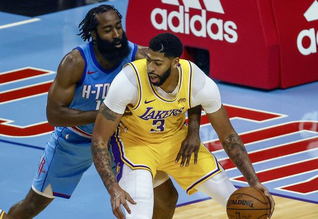 火箭锋线伤病缠身，面临内线压力