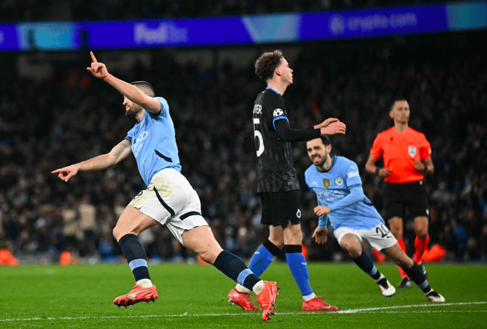 曼城逆转巴黎，晋级四强