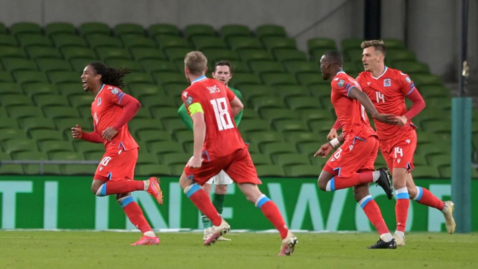 爱尔兰足球壮志凌云,欧国联半决赛夺冠 爱尔兰足球壮志凌云,欧国联半决赛夺冠