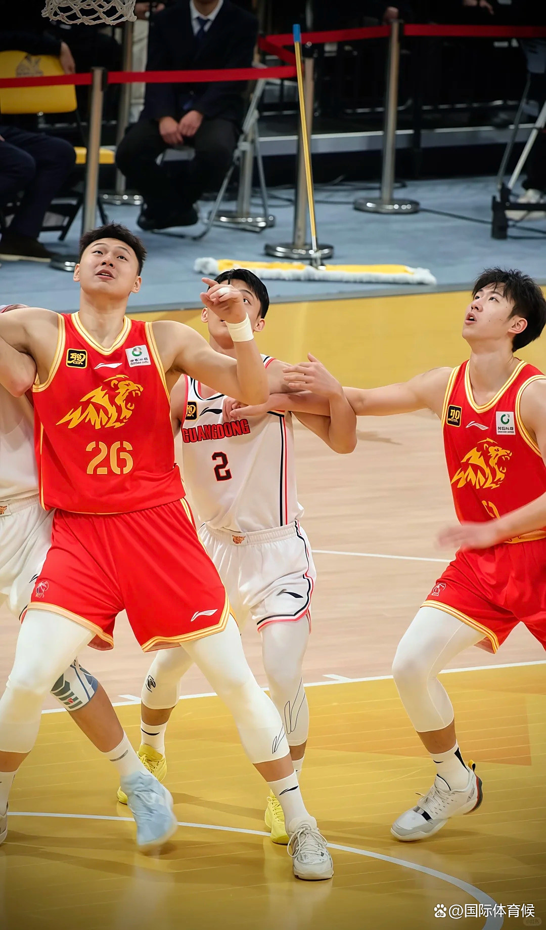 广东宏远全队备战下一场比赛 广东宏远全队备战下一场比赛