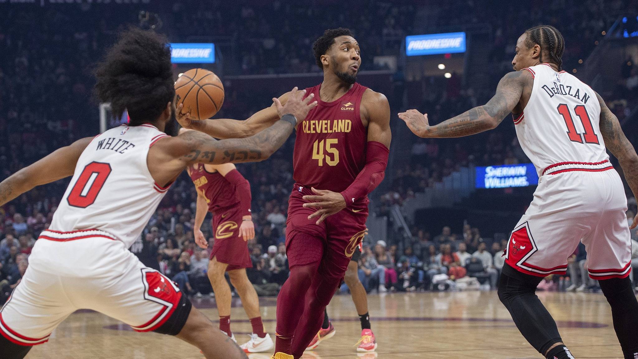 步行者击败篮网，猛龙再胜