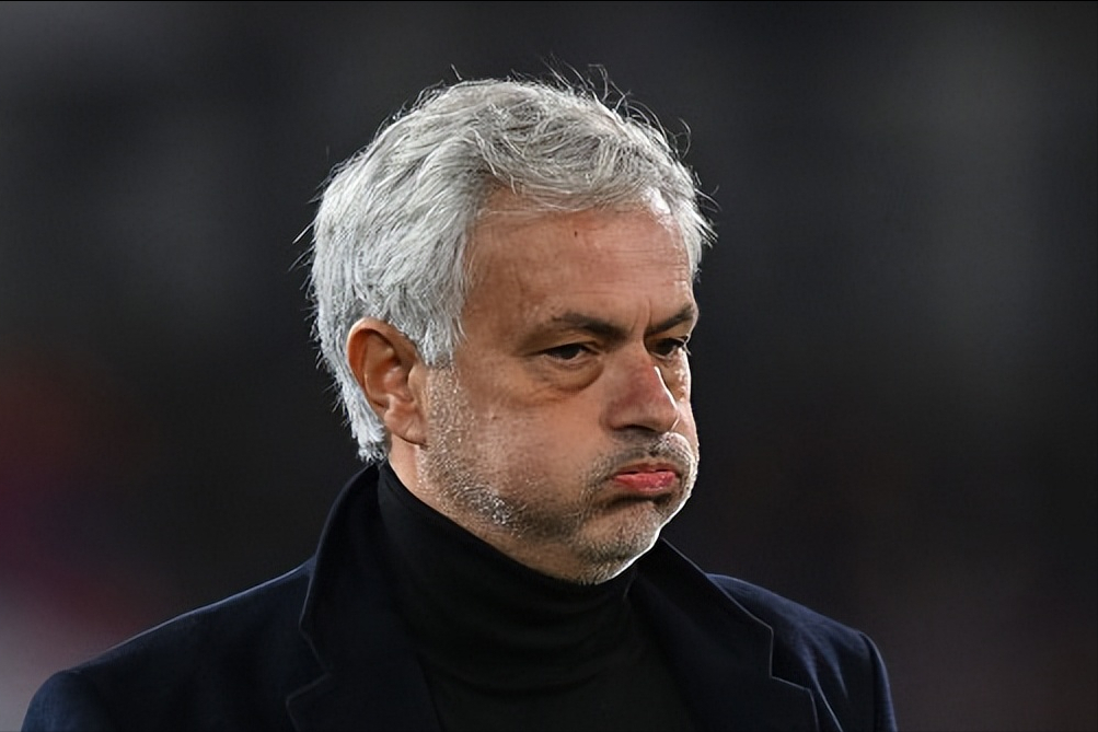 穆里尼奥赛前发表讲话，球队士气大振的简单介绍