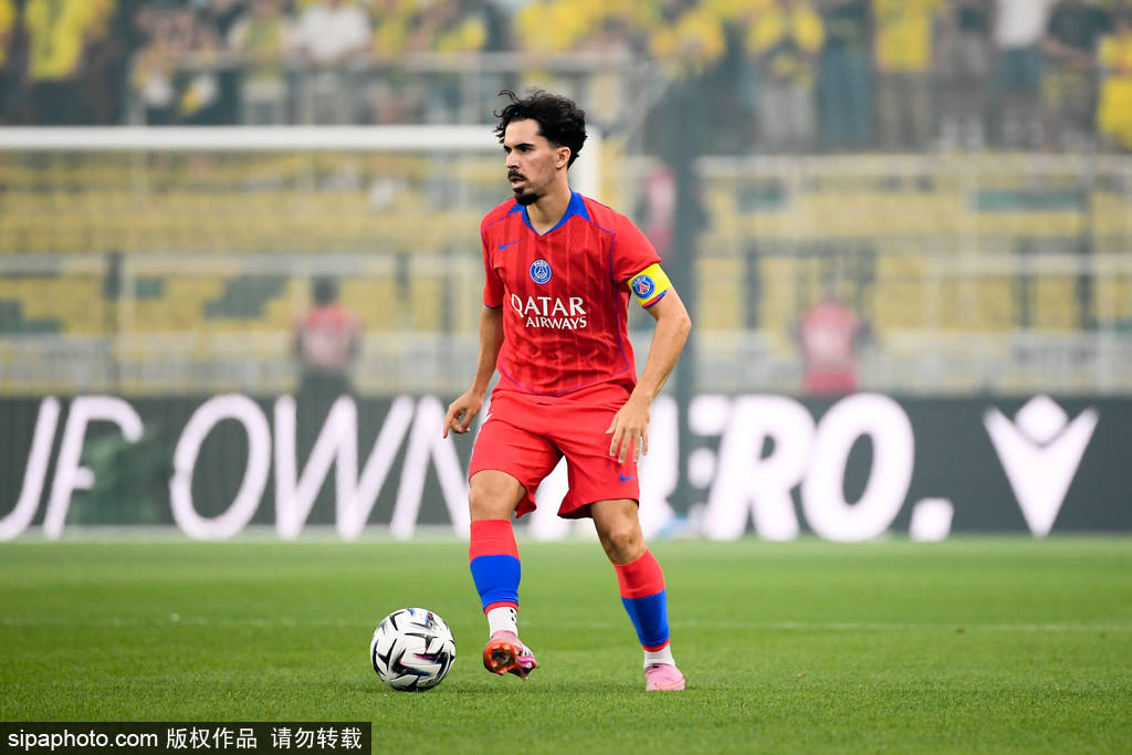 昂热客场不敌,主帅开始总结调整战术的简单介绍 昂热客场不敌,主帅开始总结调整战术的简单介绍