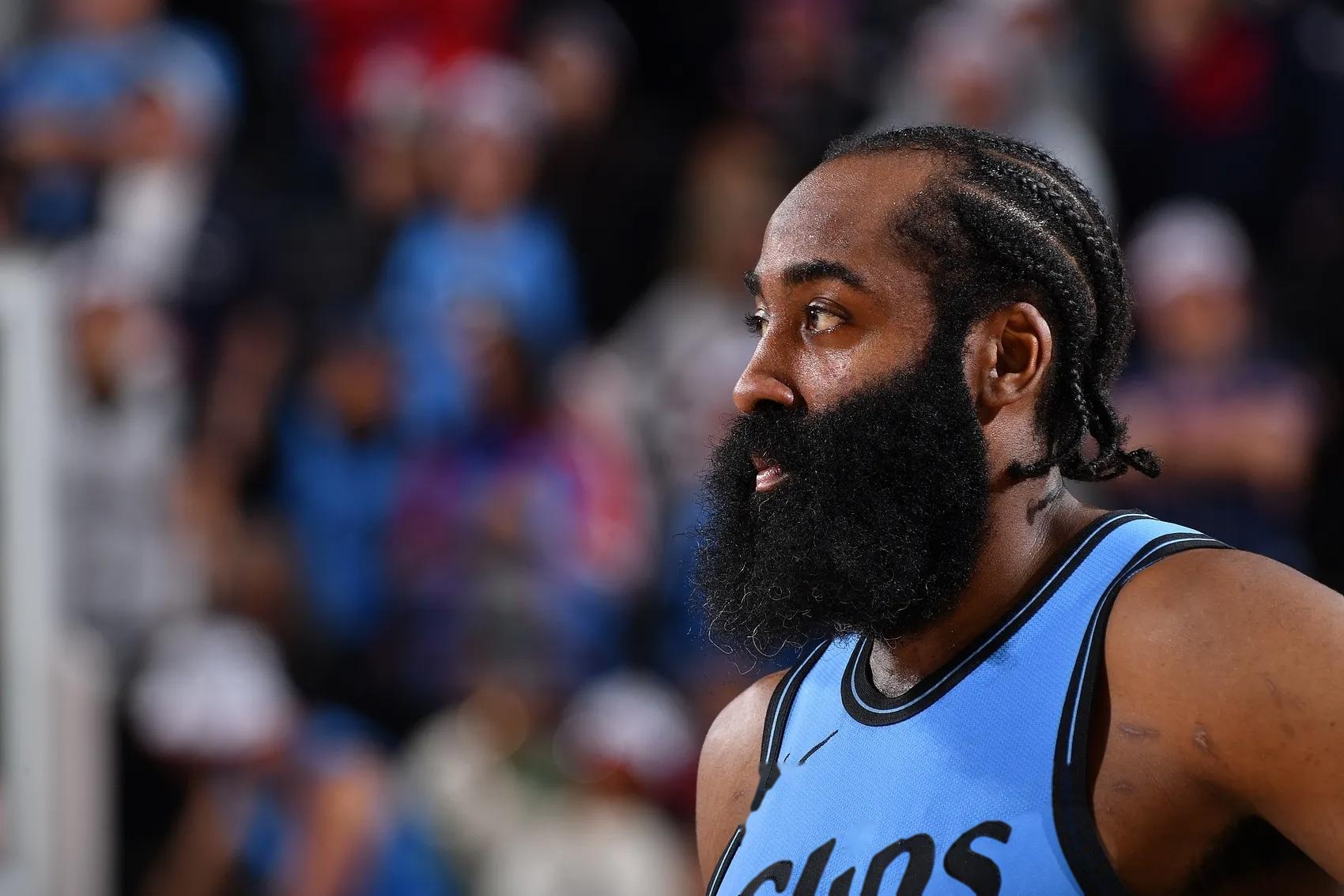 马刺外线射手伦纳德遭遇伤病，或将缺席季后赛的简单介绍