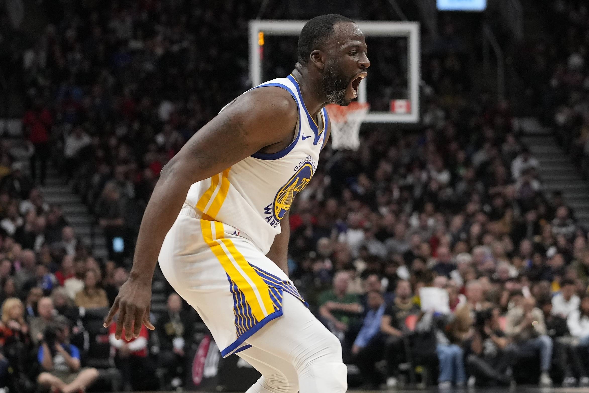 关于库里季后赛表现抢眼！勇士胜狼队晋级西部决赛的信息